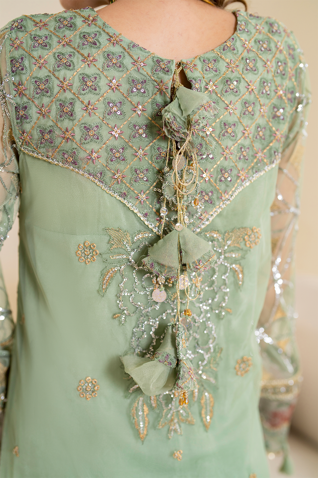 Chinon By Iznik CC-41 Embroidered Net