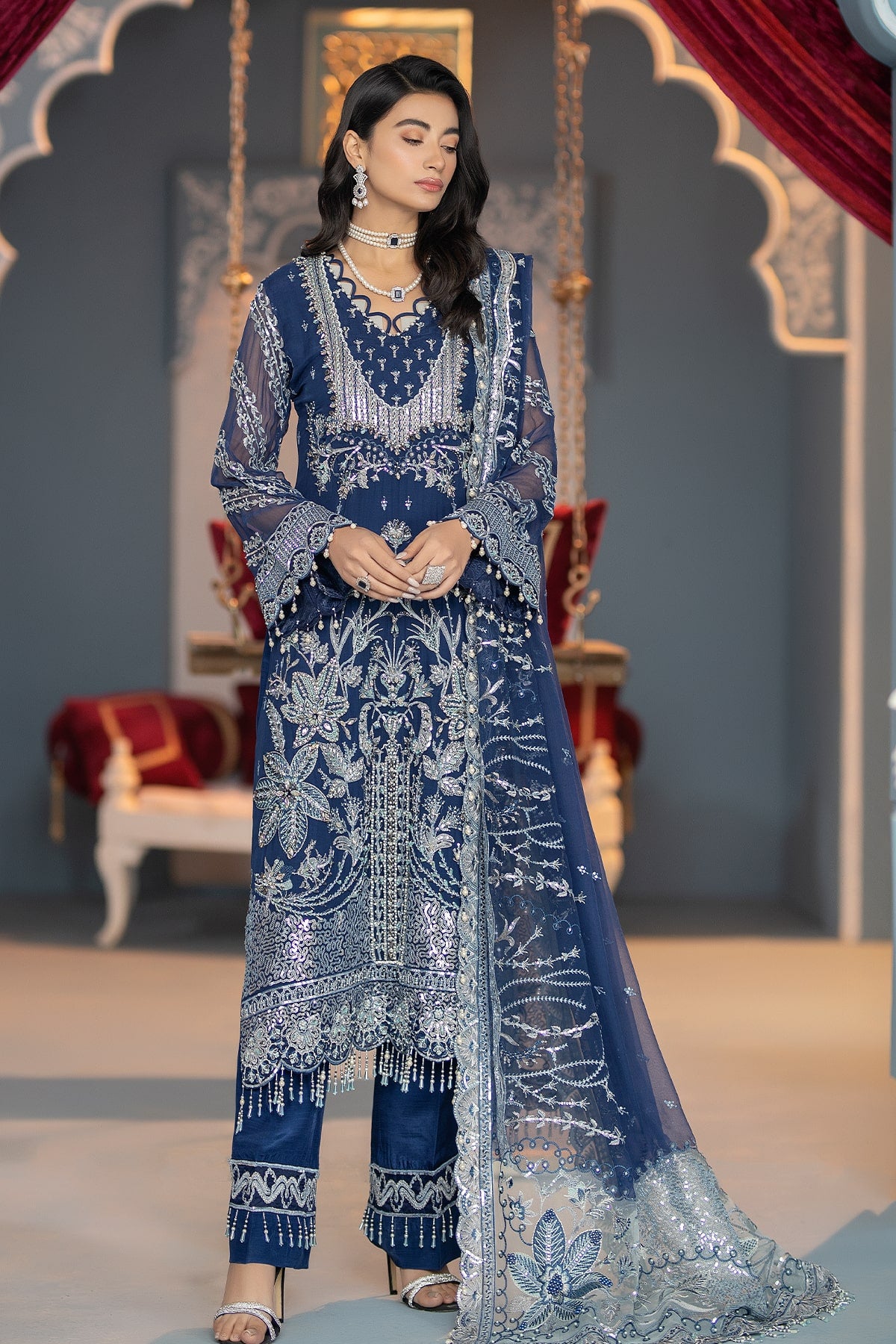 Raeesa - Luxury Collection (HU-2002)