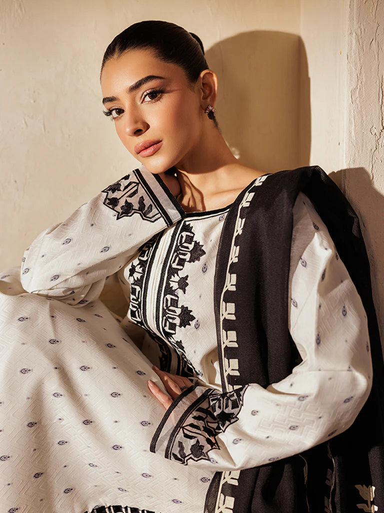 Amari Jacquard by Rajbari D-05