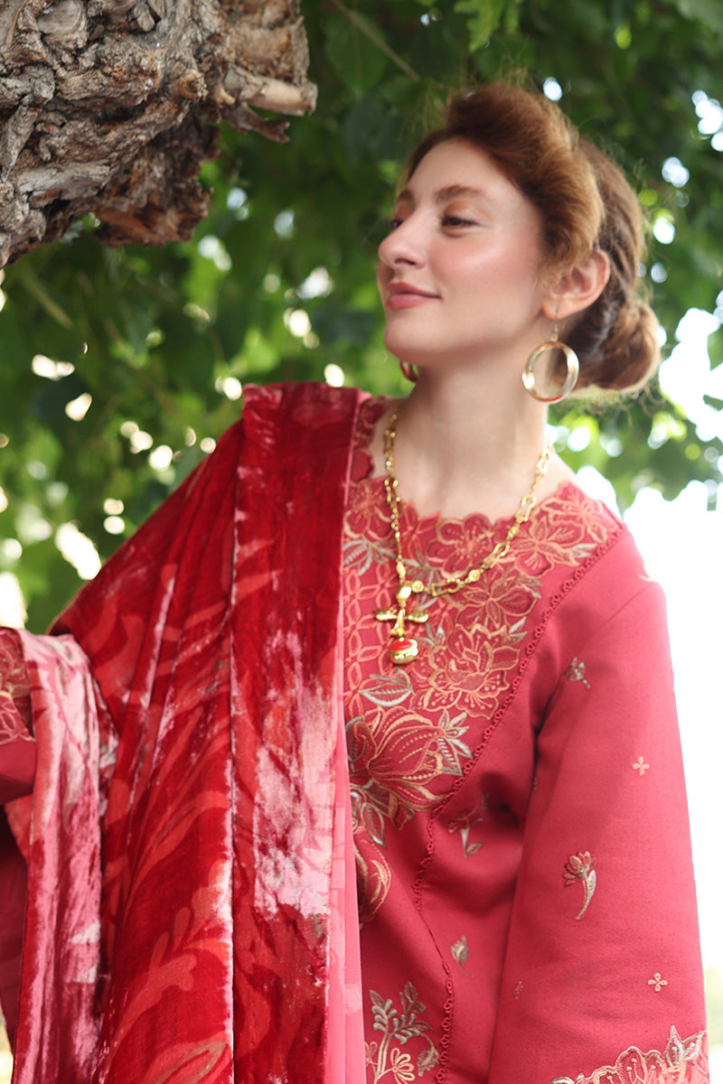 Carnation Luxury Shawl Edit'25 By Rang Rasiya ( Cold Brew )