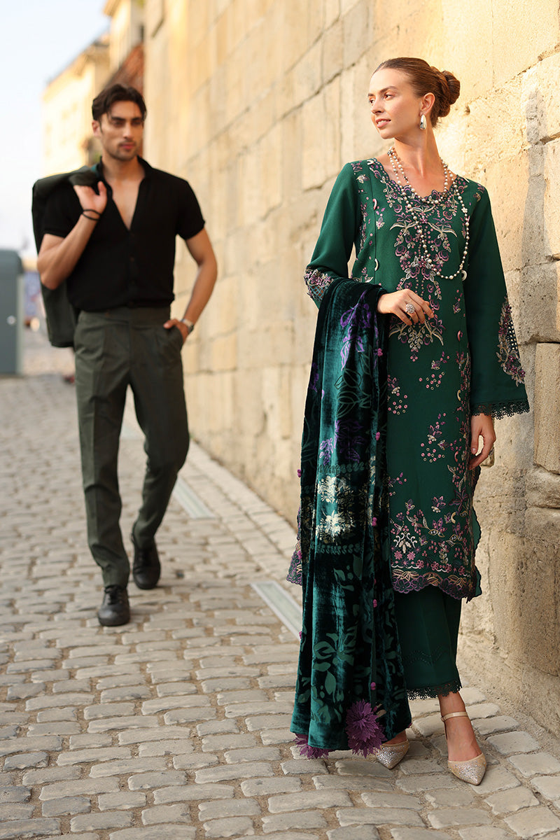 Carnation Luxury Shawl Edit'25 By Rang Rasiya ( Matcha )