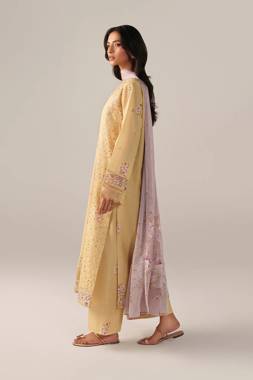 Iznik Embroidered Lawn (SS-11)