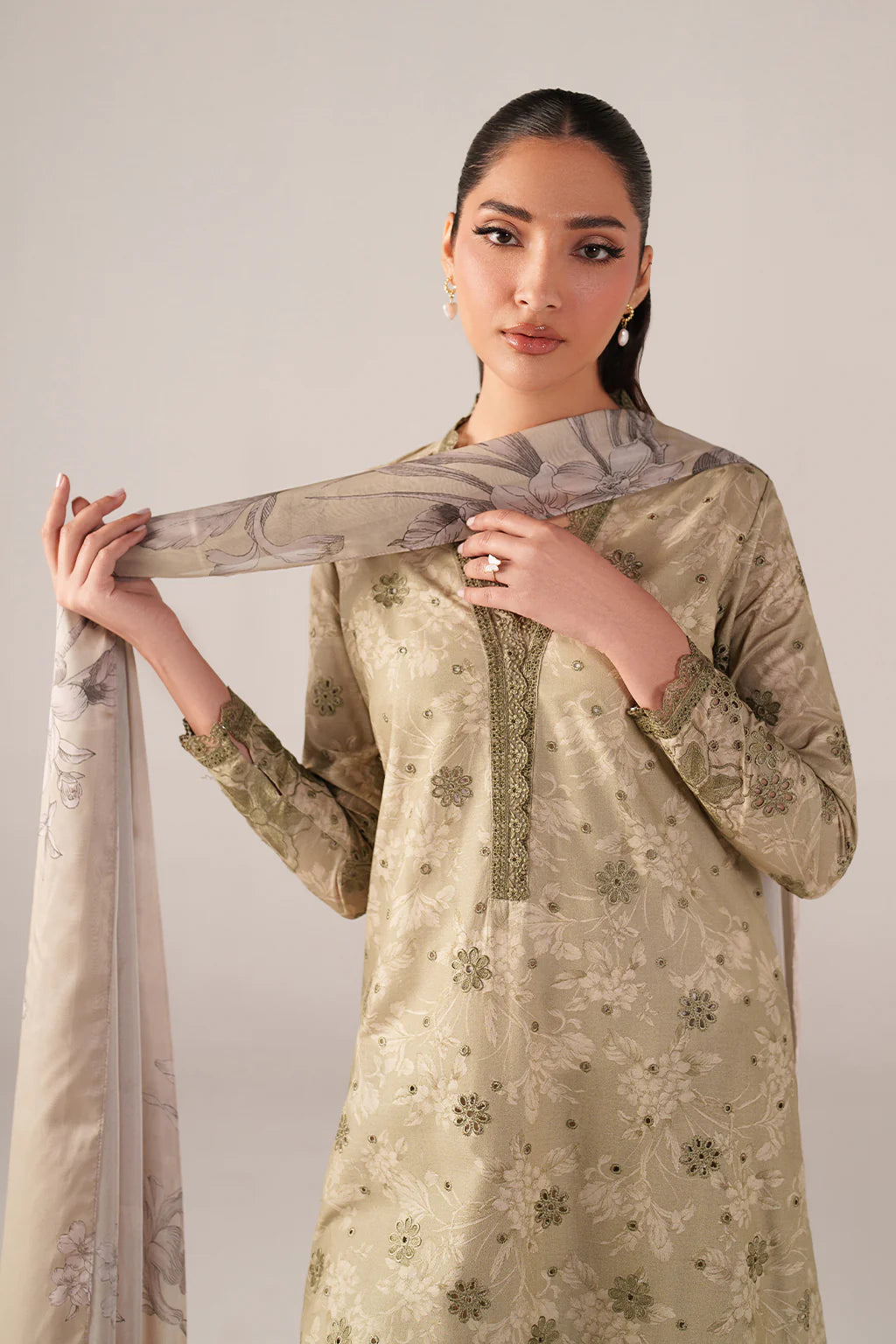 Iznik Embroidered Lawn (SS-07)