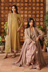 Pre-Fall Winter'25 by Iznik IPF-04