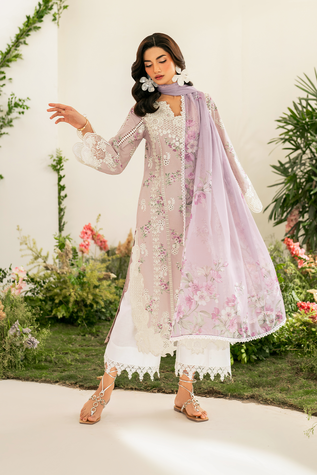 Iznik Festive Embroidered Lawn Edition '25 IFE-09
