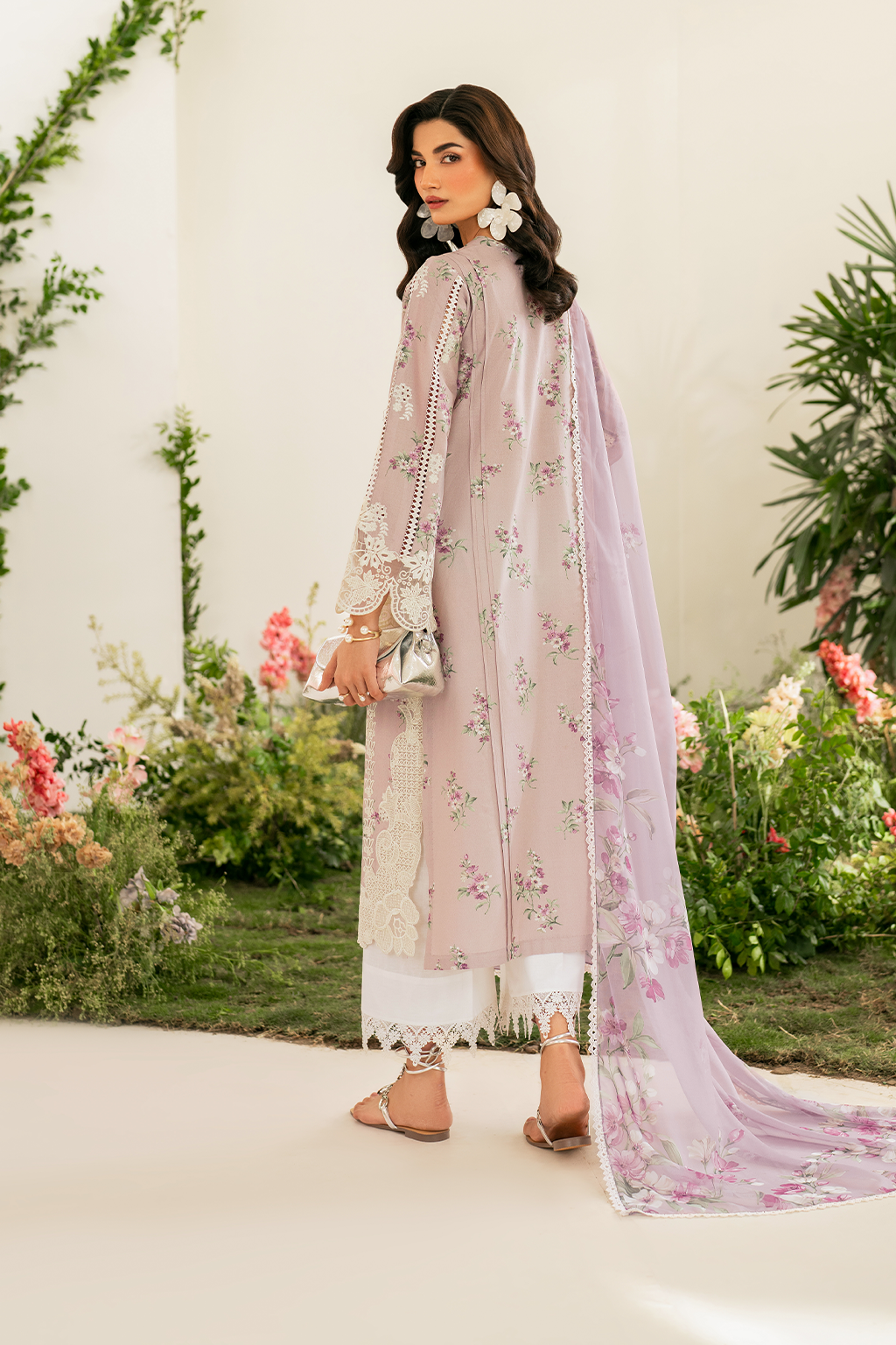 Iznik Festive Embroidered Lawn Edition '25 IFE-09