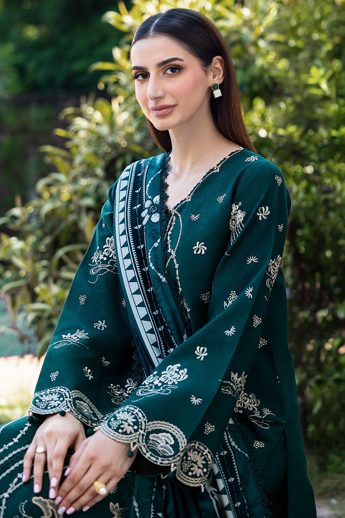 Eminence Khaddar'25 By Farasha ( Viona )