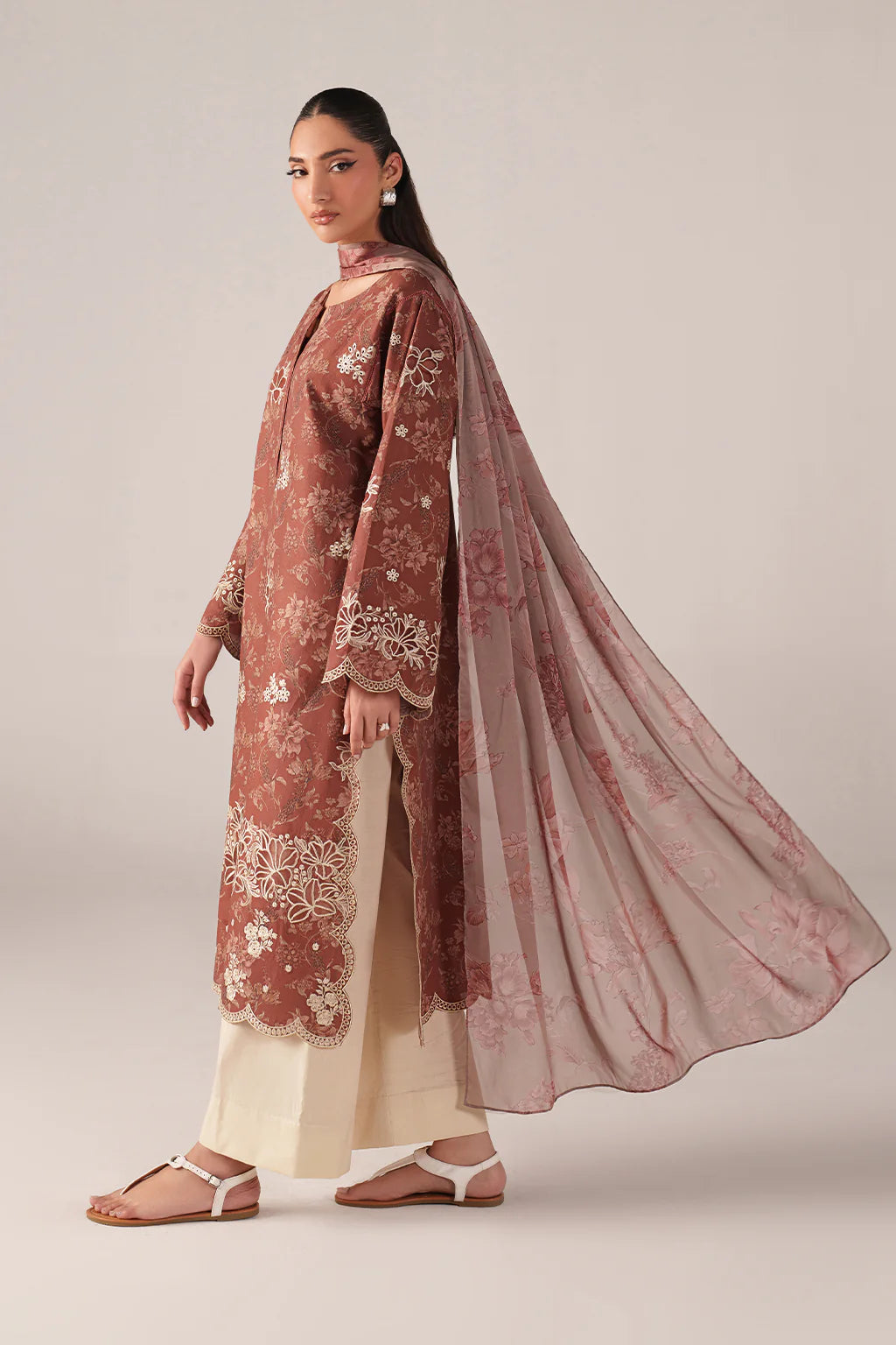 Iznik Embroidered Lawn (SS-02)