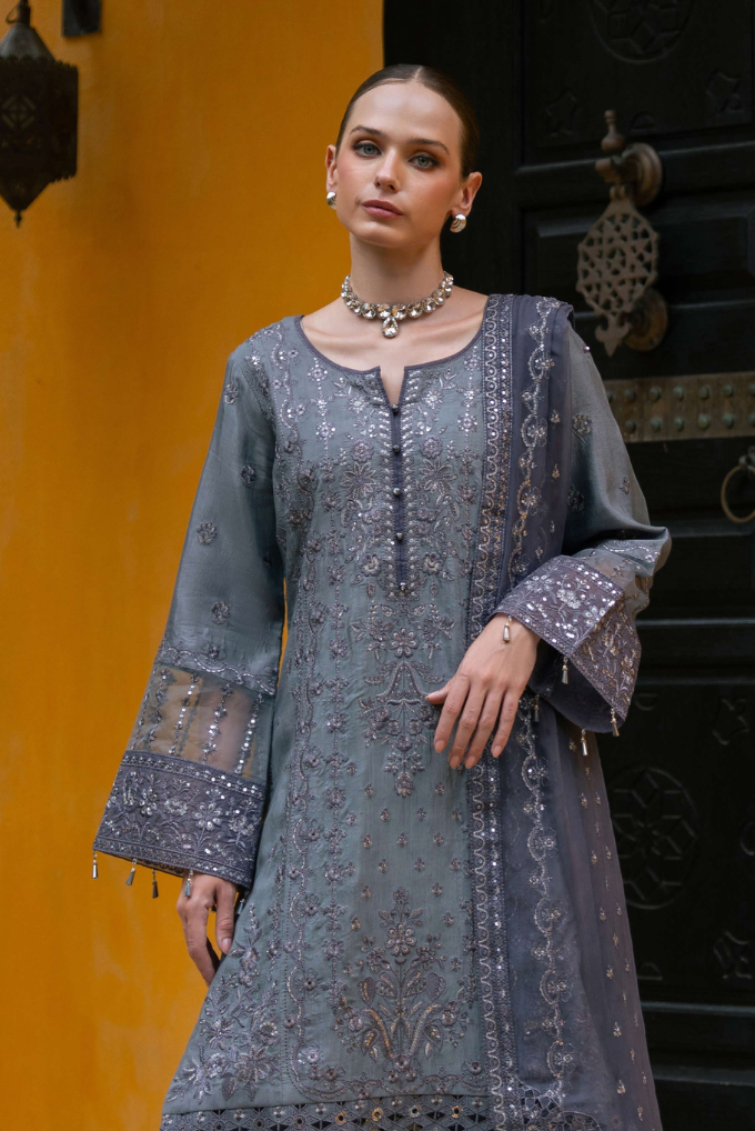 Azu Heritage Embroidered by Altan D-05