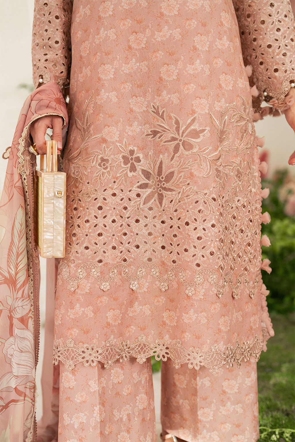 Iznik Festive Embroidered Lawn Edition '25 IFE-12