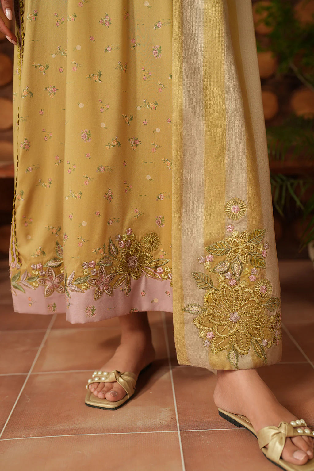 Pre-Fall Winter'25 by Iznik IPF-04