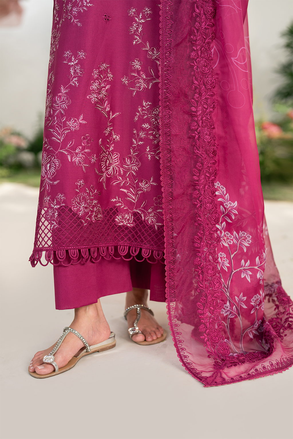 Iznik Festive Embroidered Lawn Edition '25 IFE-07