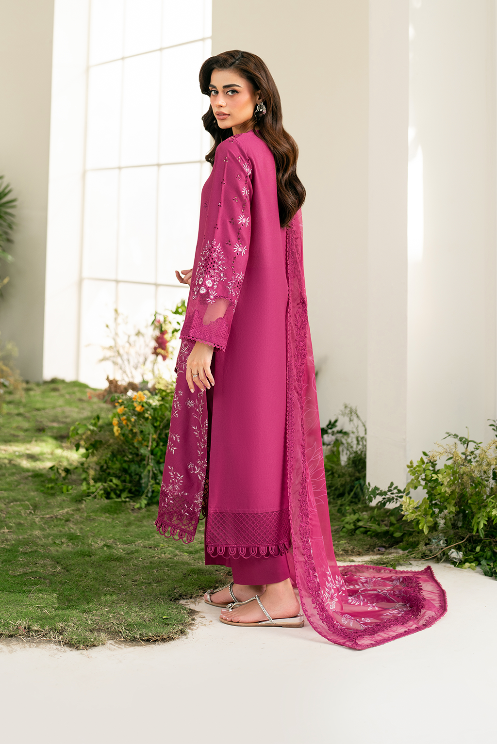 Iznik Festive Embroidered Lawn Edition '25 IFE-07