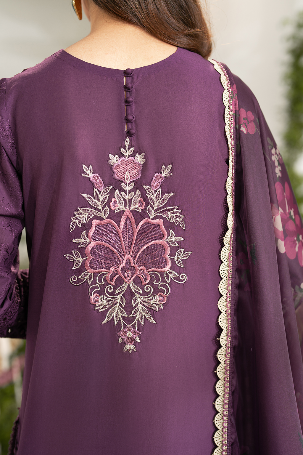Iznik Festive Embroidered Lawn Edition '25 IFE-03