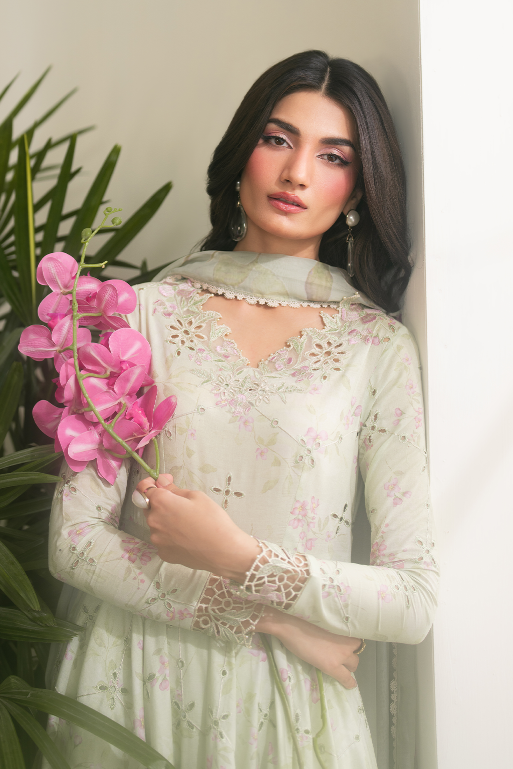 Iznik Festive Embroidered Lawn Edition '25 IFE-11