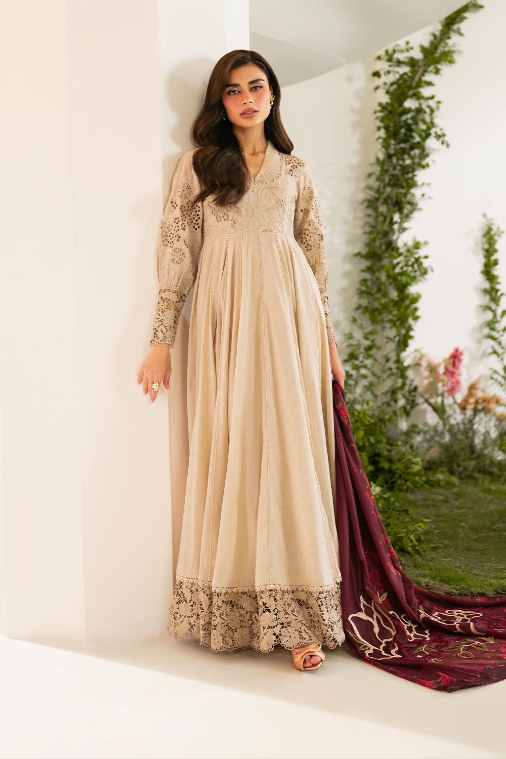 Iznik Festive Embroidered Lawn Edition '25 IFE-02