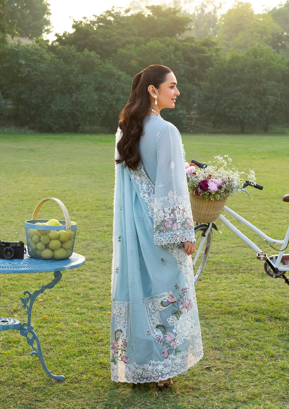 LUXURY LAWN BY ELAF PREMIUM (ELY-07 MORNIG DRIZZLE)