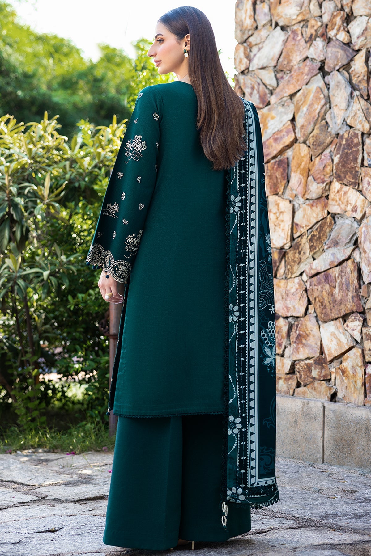 Eminence Khaddar'25 By Farasha ( Viona )