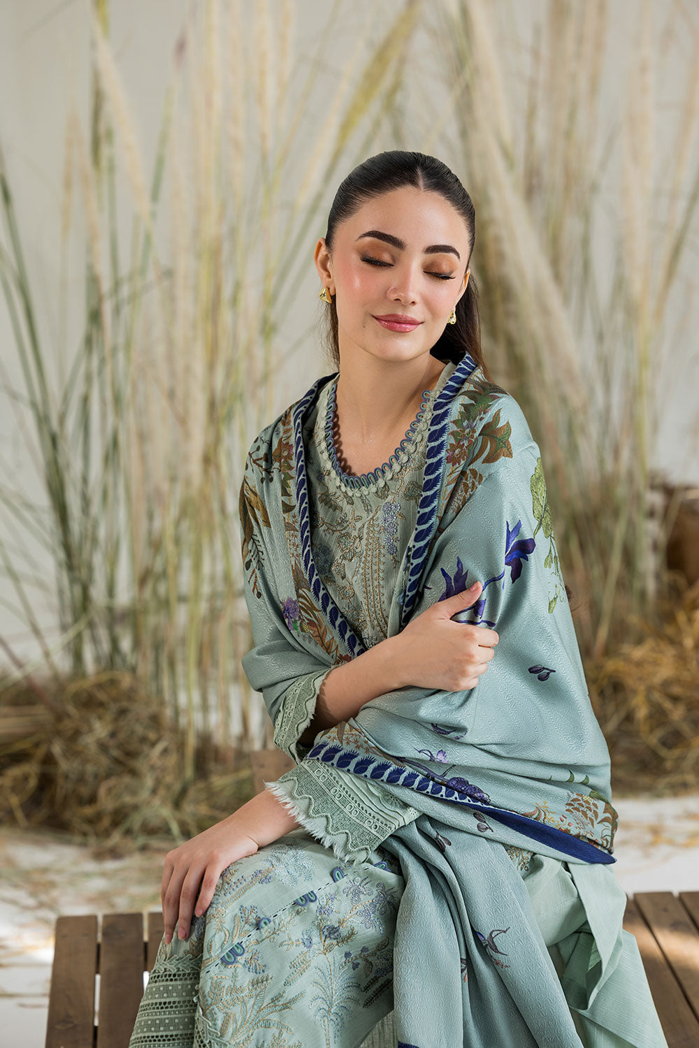 Winter Edit Vol.1 '25 By Sobia Nazir ( Design 5B )