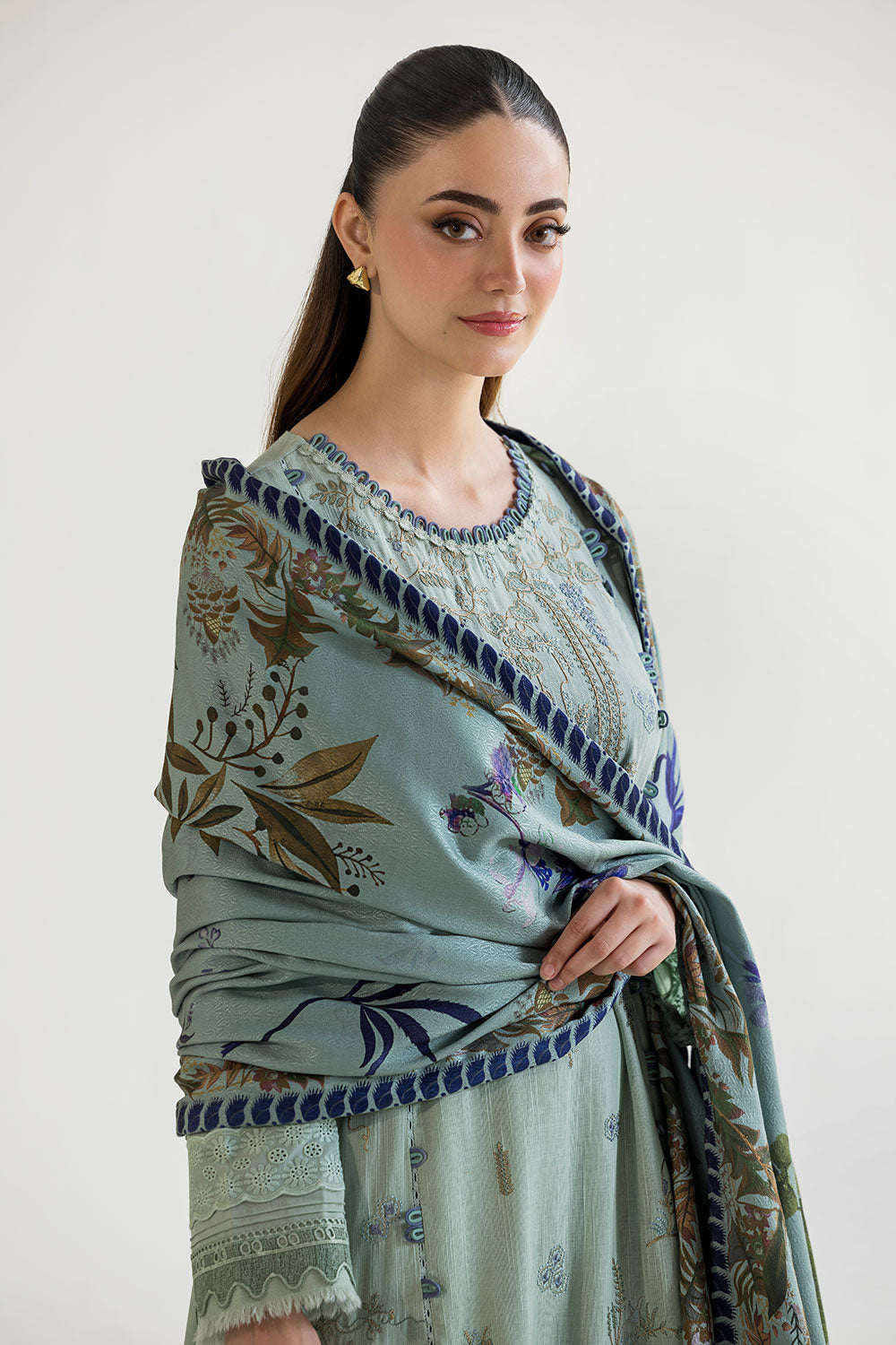 Winter Edit Vol.1 '25 By Sobia Nazir ( Design 5B )