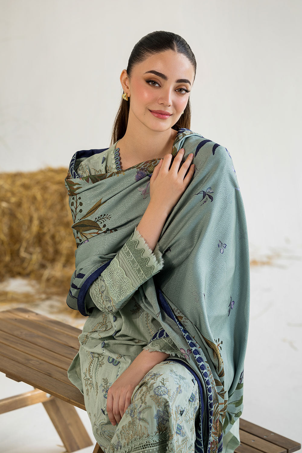 Winter Edit Vol.1 '25 By Sobia Nazir ( Design 5B )