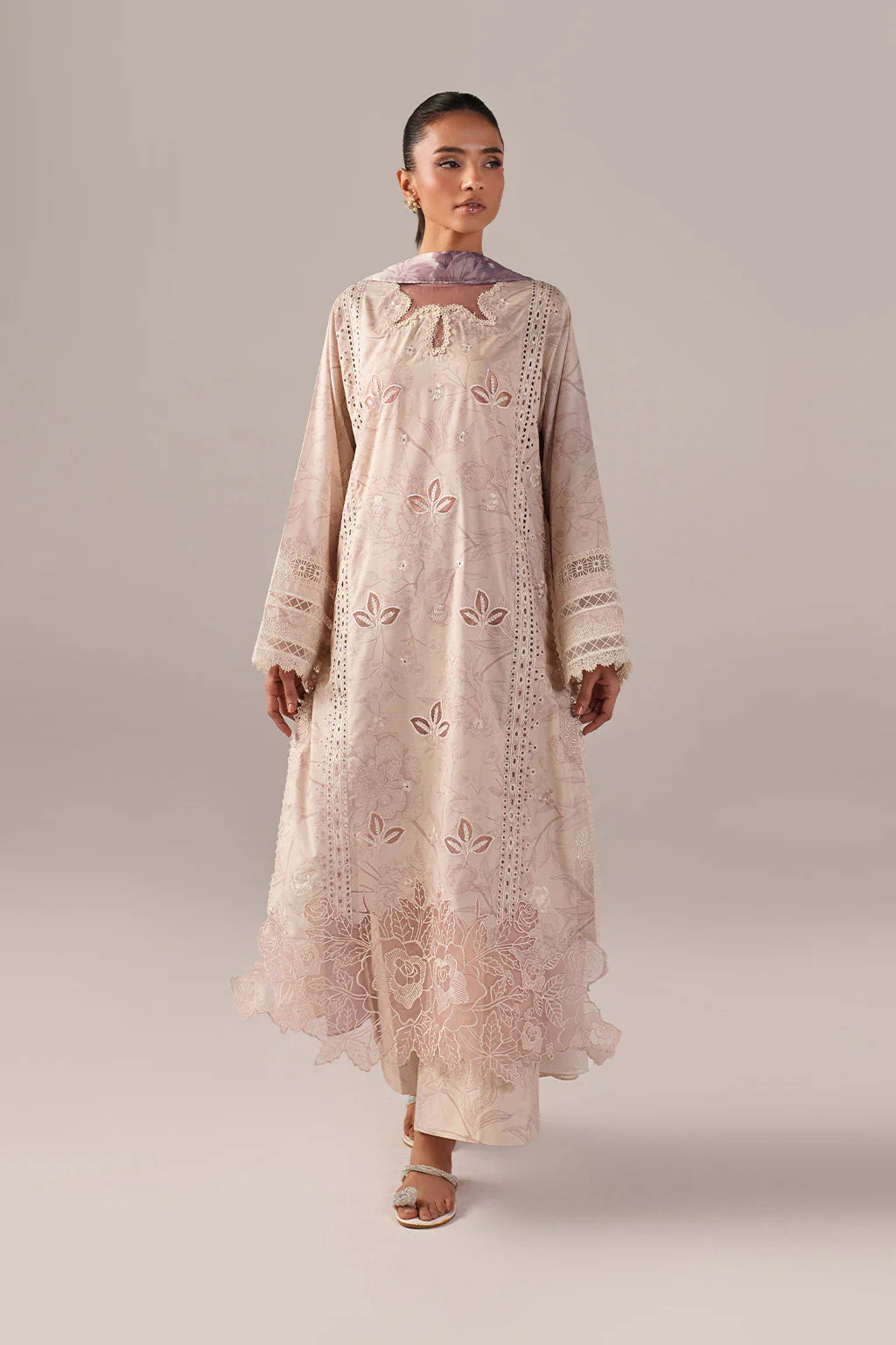 Iznik Embroidered Lawn (SS-01)