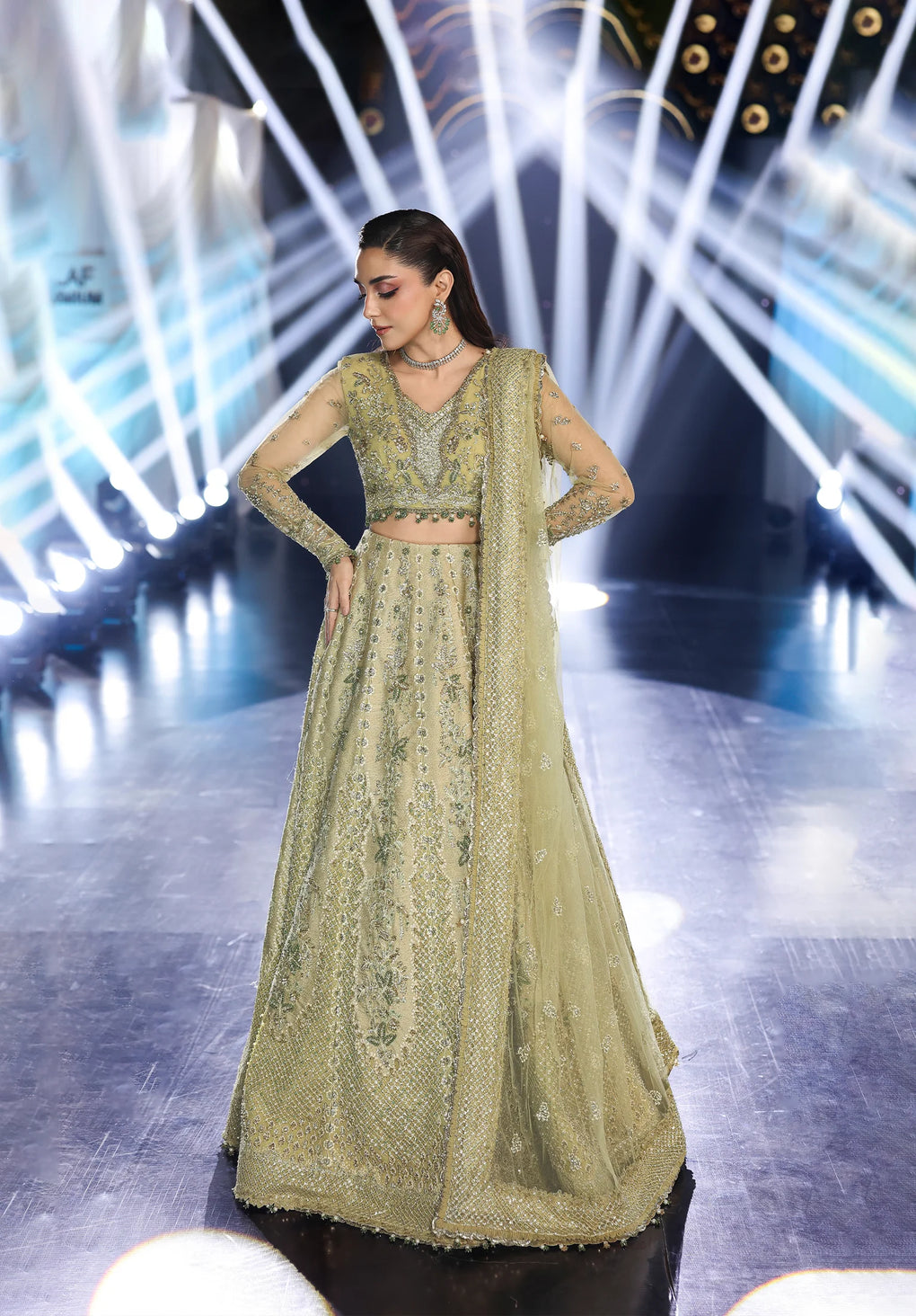 ELAF STARDOM FORMAL HANDWORK 25 ( ESH-07 MINT MAJESTY )