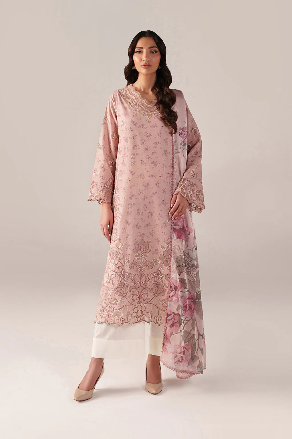 Iznik Embroidered Lawn (SS-05)