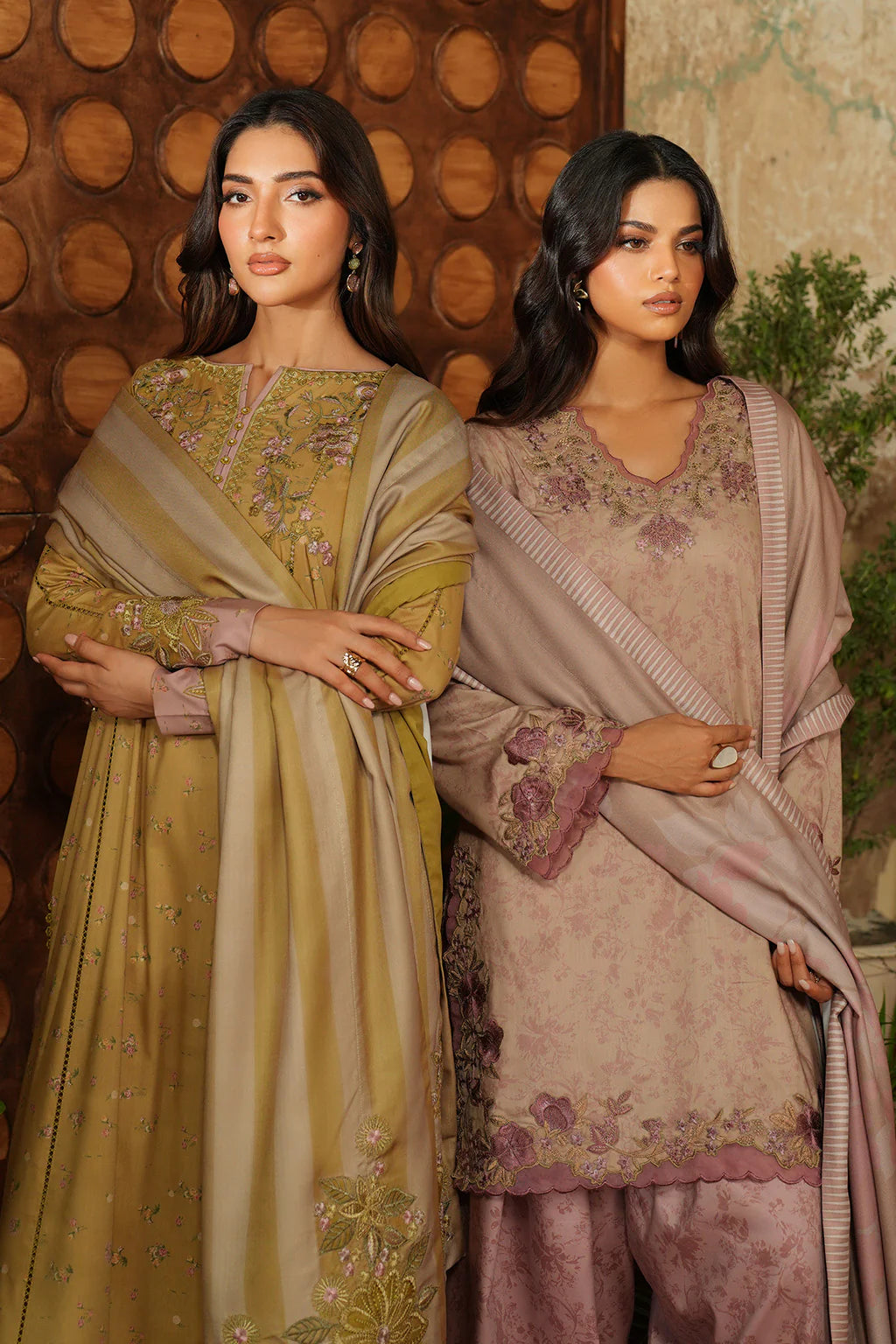 Pre-Fall Winter'25 by Iznik IPF-04