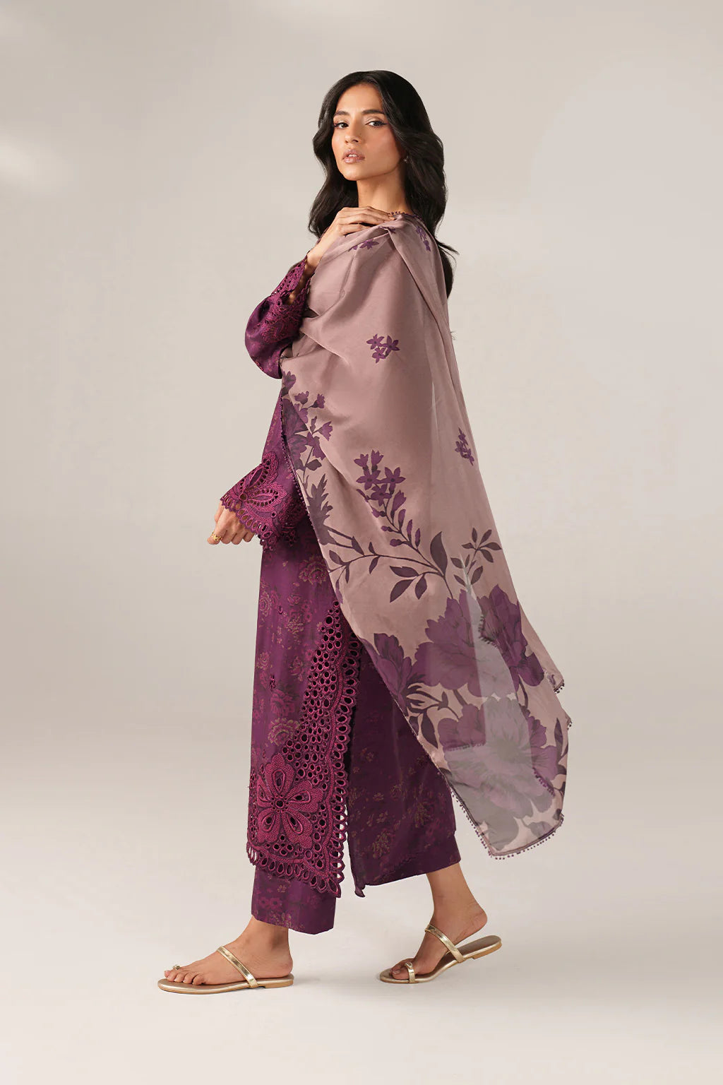 Iznik Embroidered Lawn (SS-08)