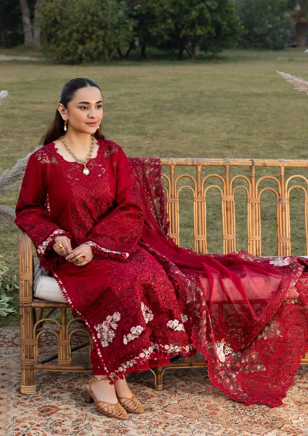 LUXURY LAWN BY ELAF PREMIUM (ELY-10 CHERIE LADY)
