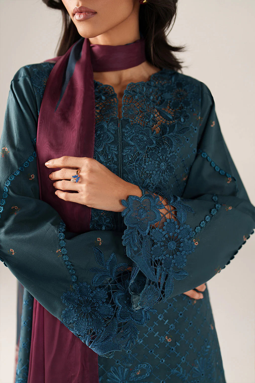 Iznik Embroidered Lawn (SS-10)