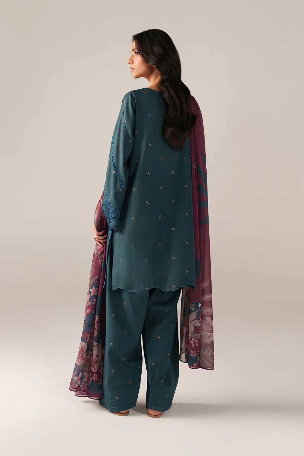 Iznik Embroidered Lawn (SS-10)