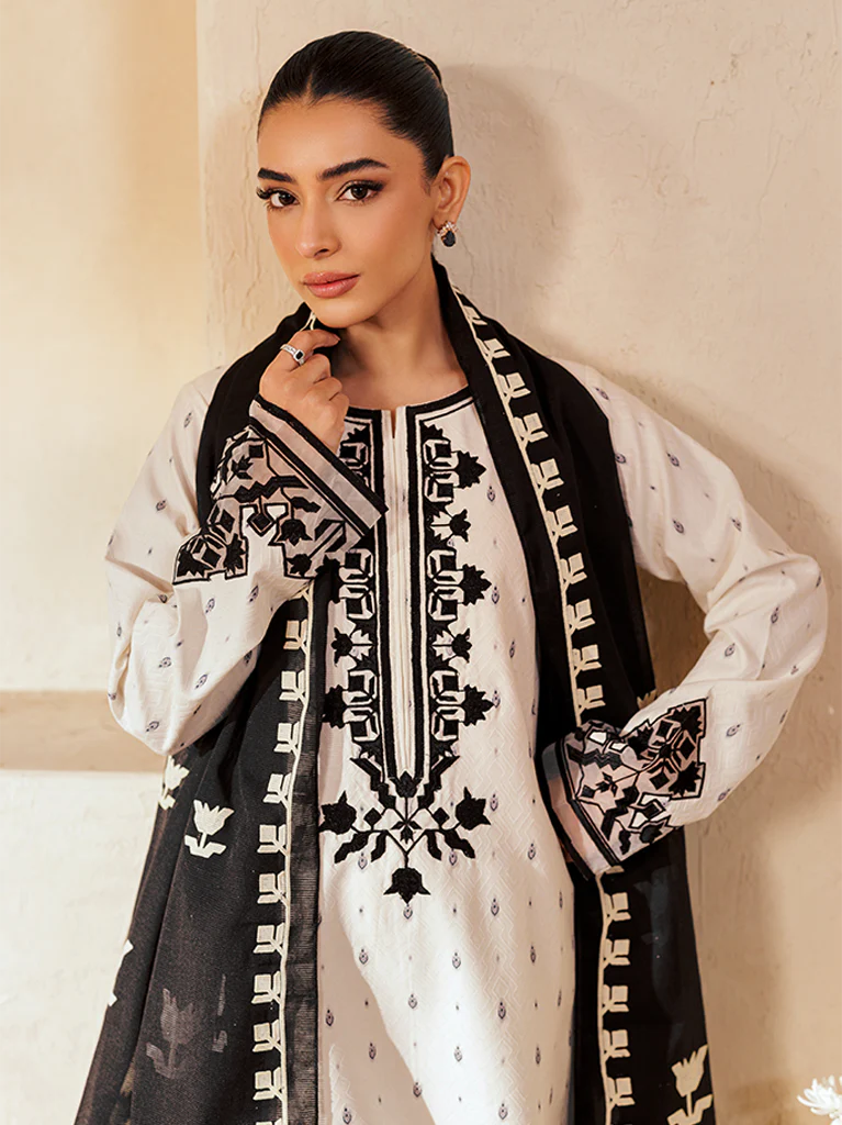 Amari Jacquard by Rajbari D-05