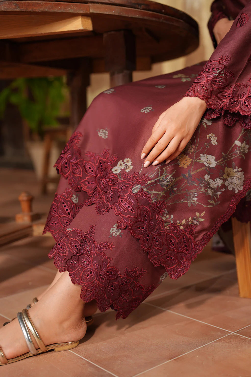 Pre-Fall Winter'25 by Iznik IPF-03