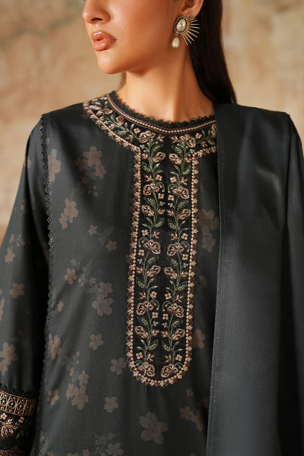 Pre-Fall Winter'25 by Iznik IPF-06