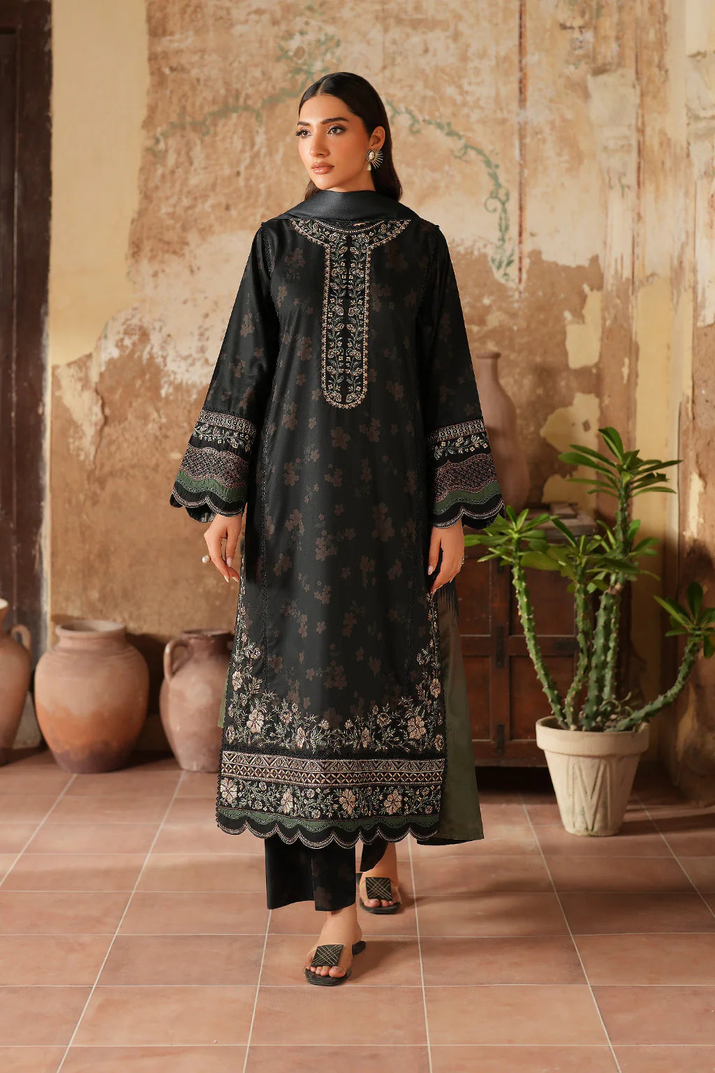 Pre-Fall Winter'25 by Iznik IPF-06