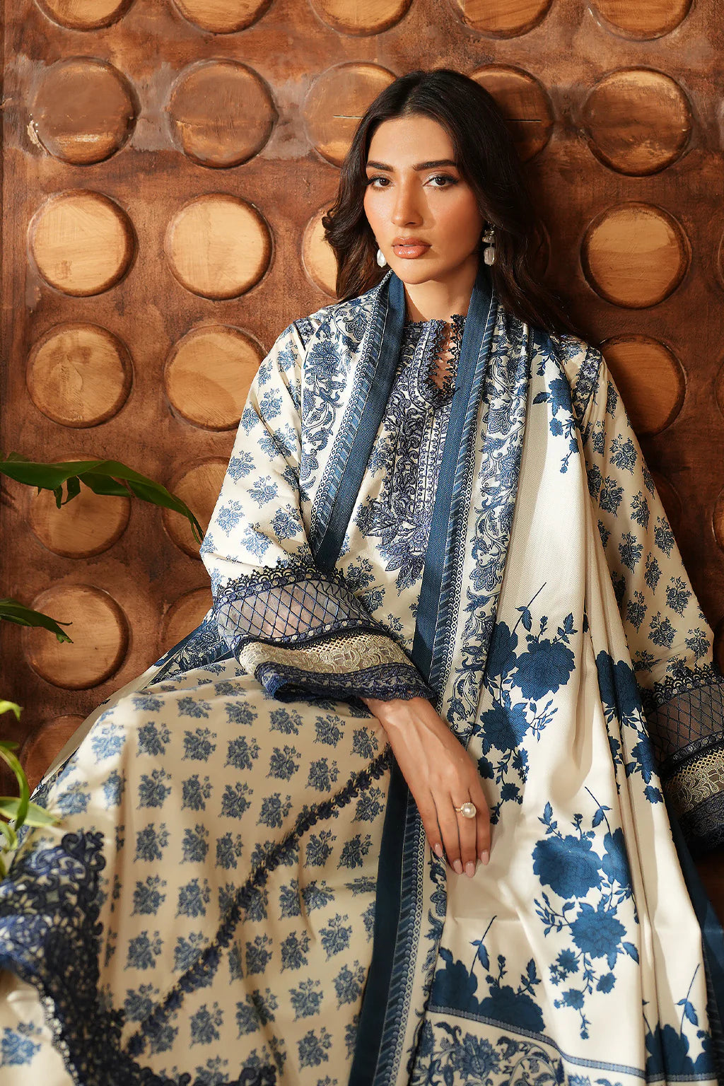 Pre-Fall Winter'25 by Iznik IPF-07