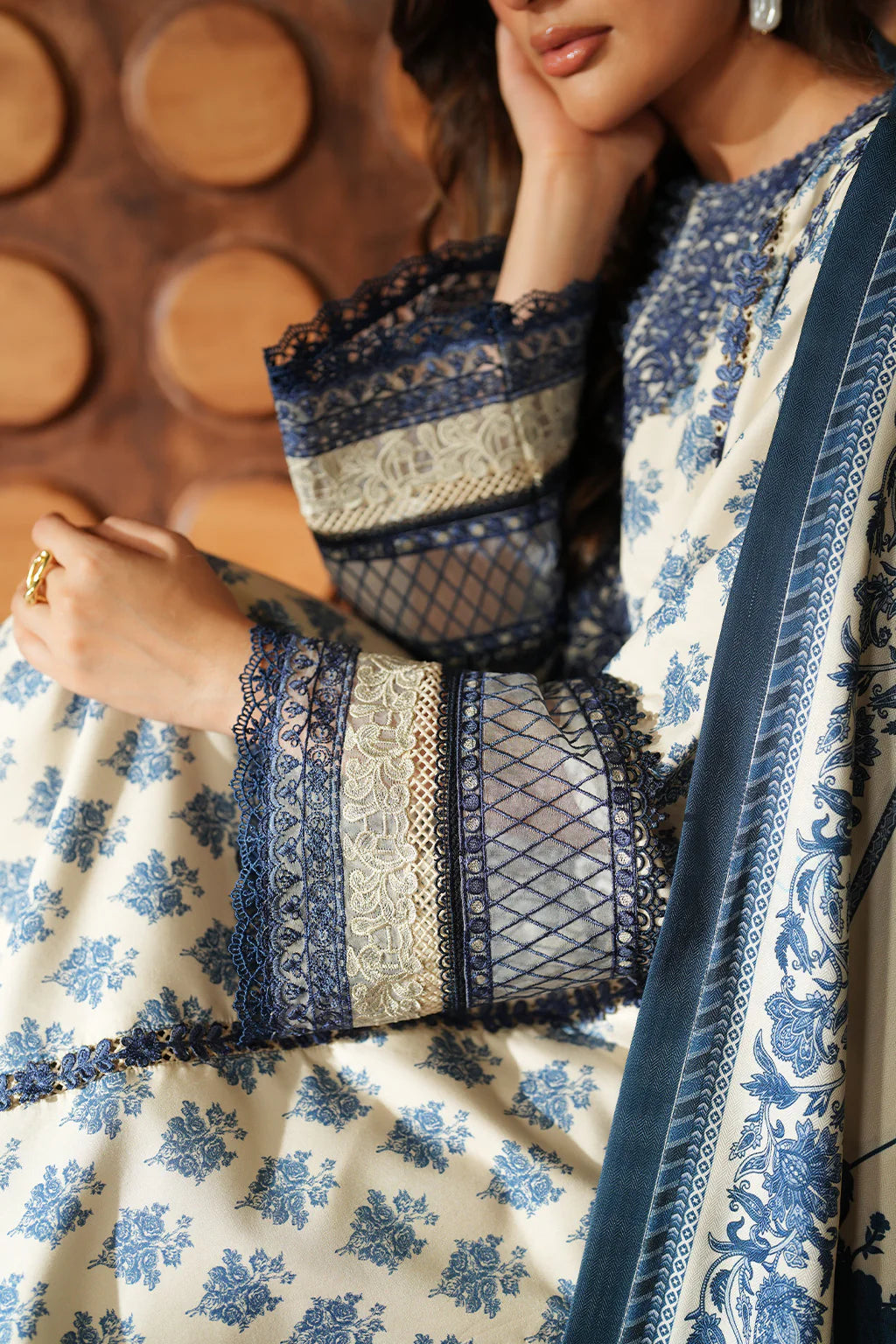 Pre-Fall Winter'25 by Iznik IPF-07