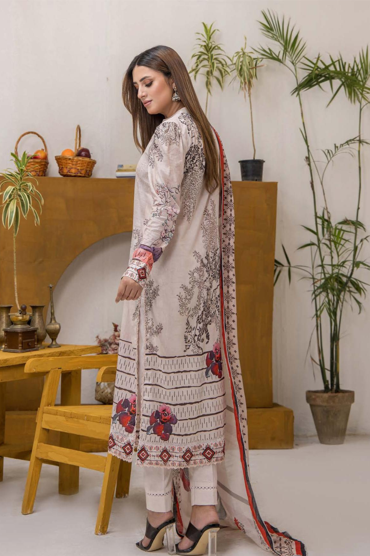 Zareen Vol-15 By Milli fashion Collection`25 D-04
