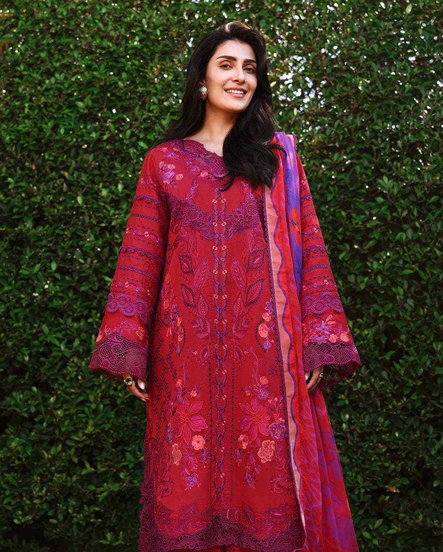 Amoi luxury lawn by Mushq (Falling Petals)