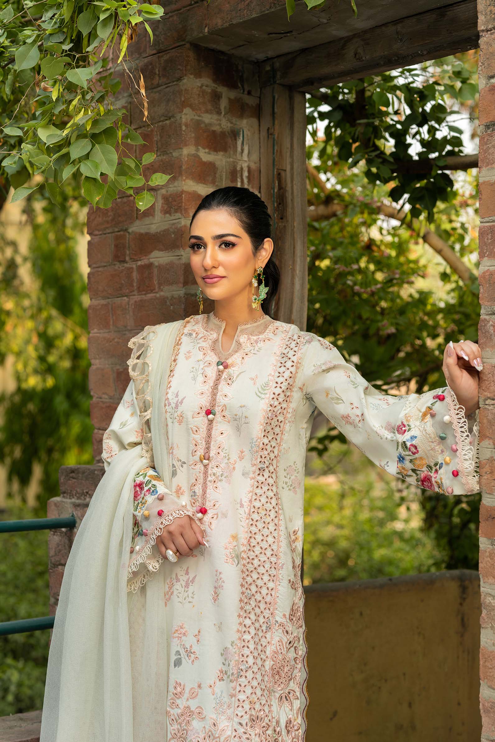 Maryam Hussain Luxury lawn`25 BATIK
