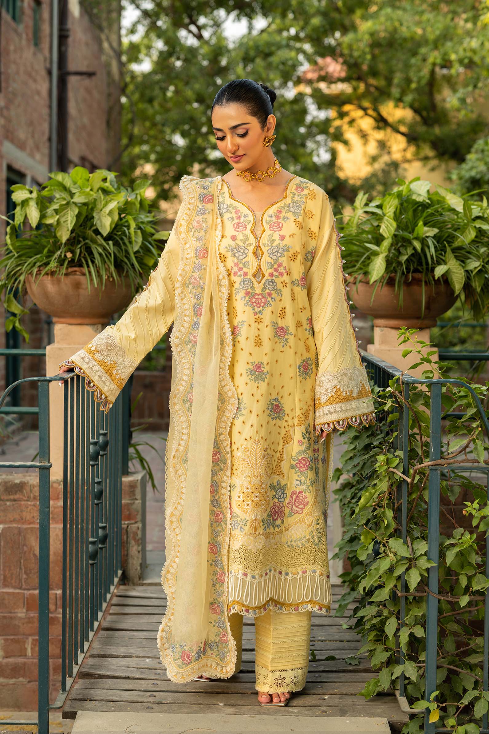 Maryam Hussain Luxury lawn`25 MARJAAN