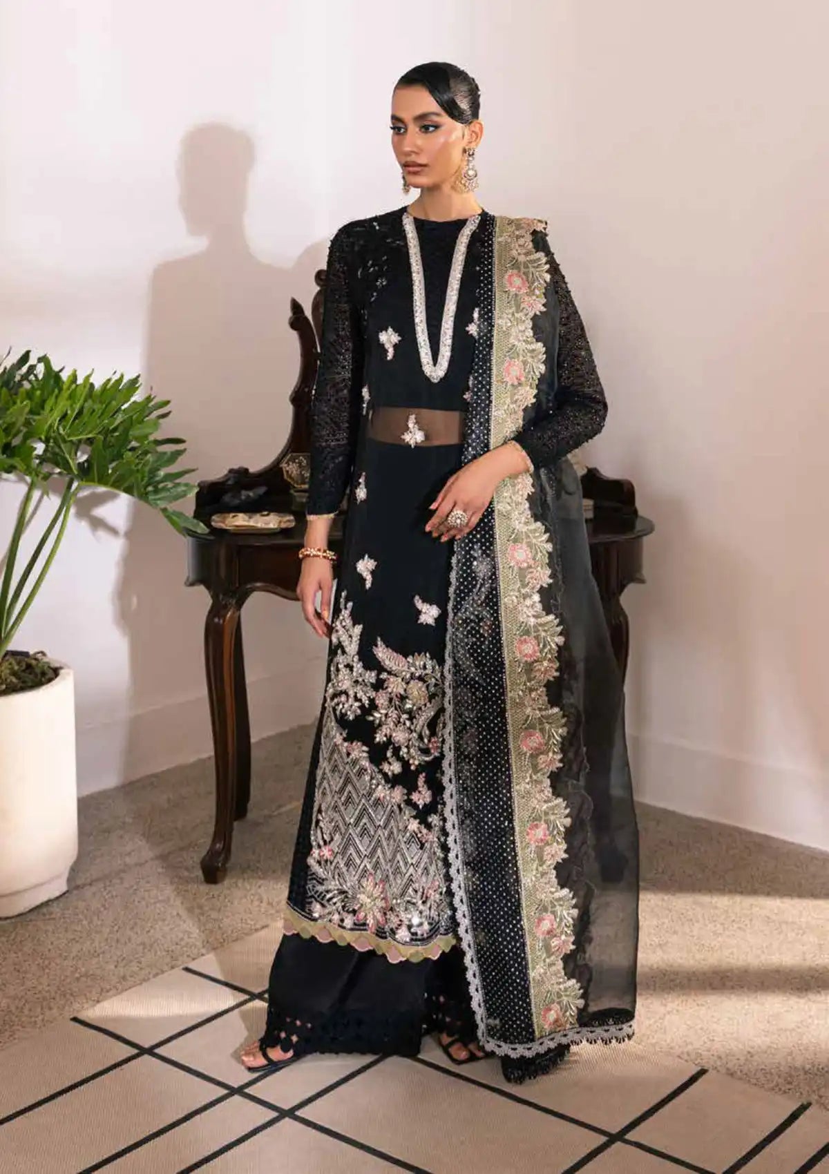 Maryam Hussain Marwa Luxury Formals'25 D-05 SITARA
