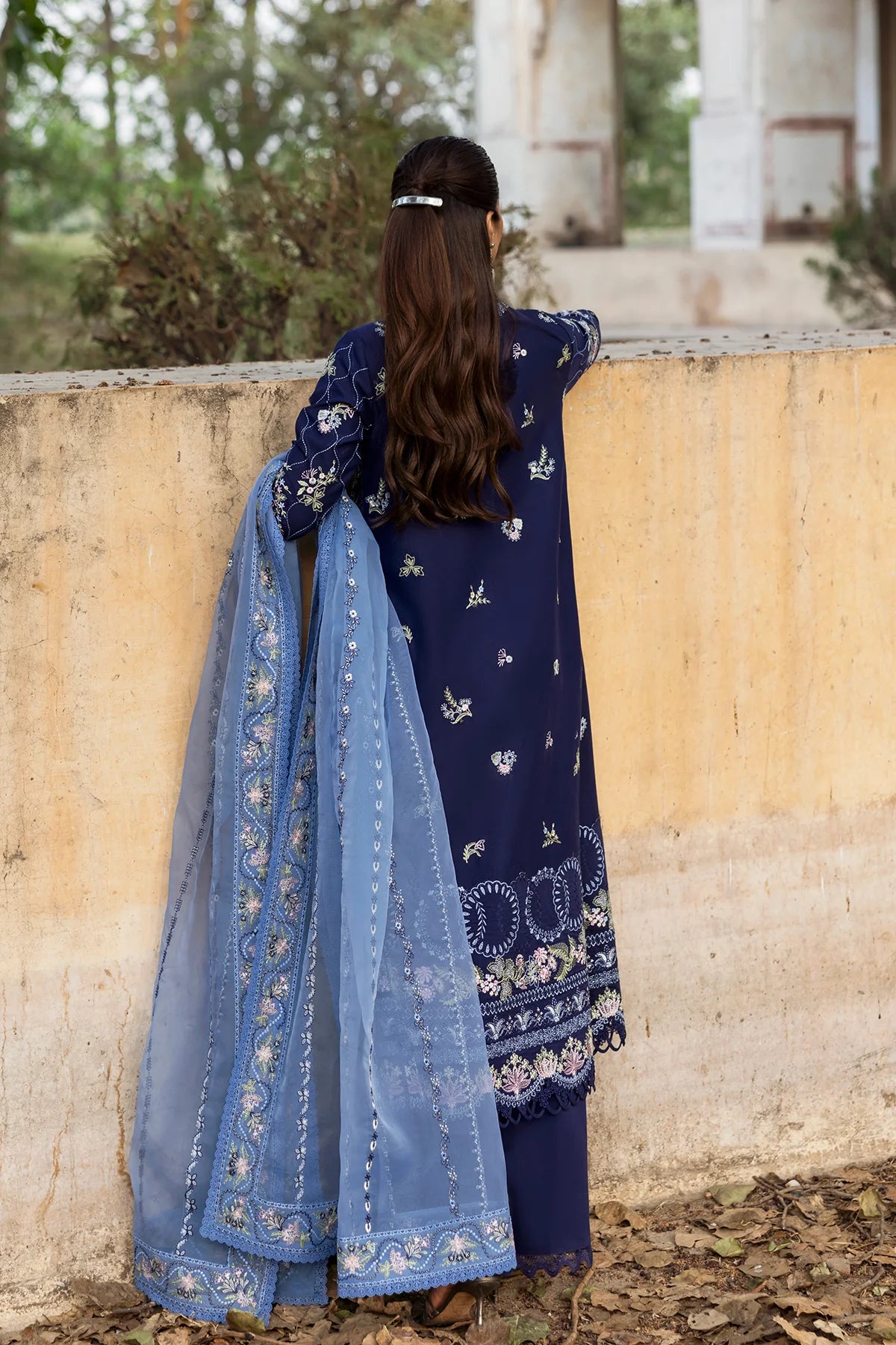 Mulaqaat Festive Lawn By Afrozeh Edit'25 Shiddat