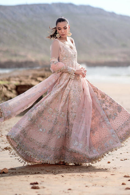 Kamari Wedding Formals by Emaan Adeel | Amour