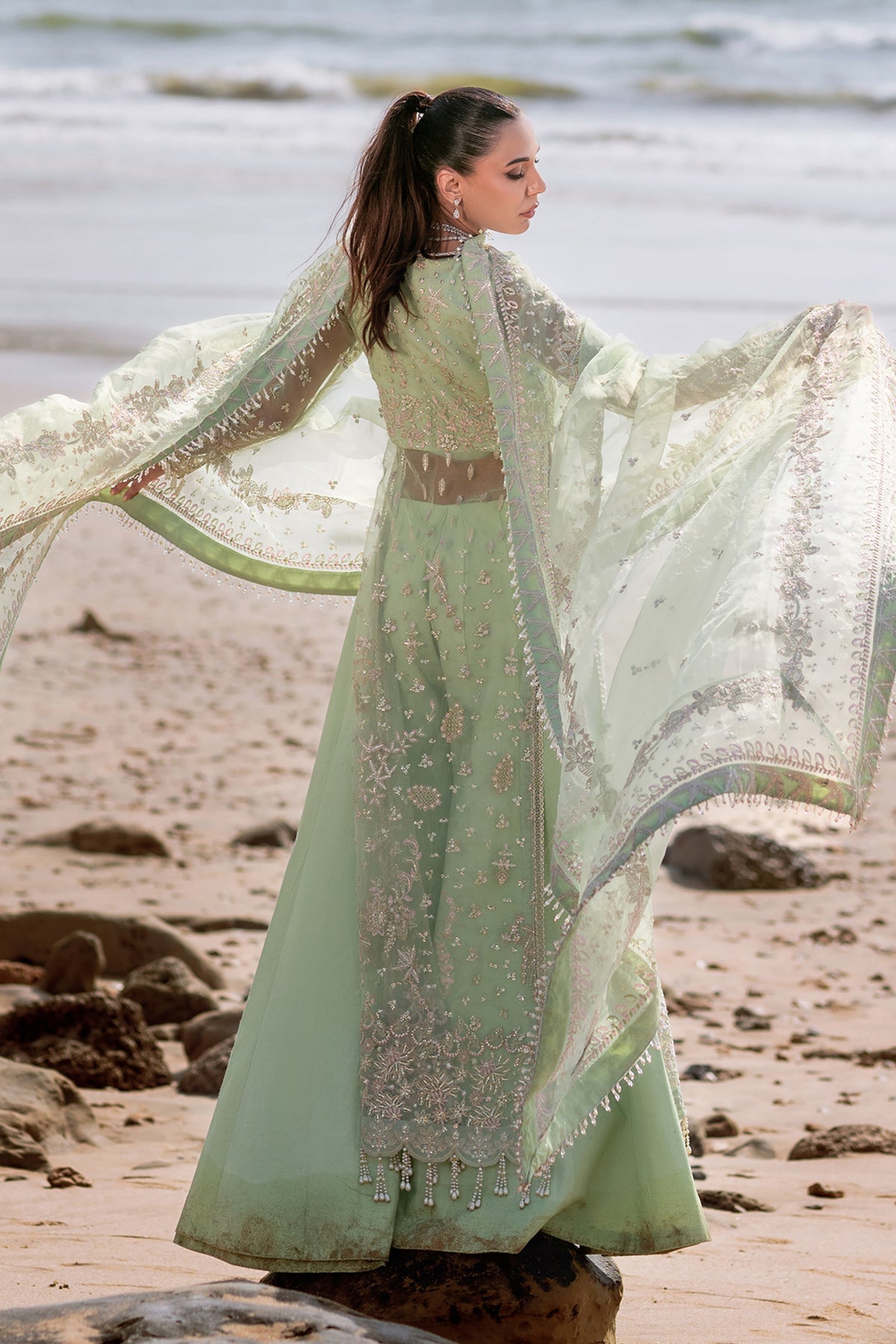 Kamari Wedding Formals by Emaan Adeel | Noir