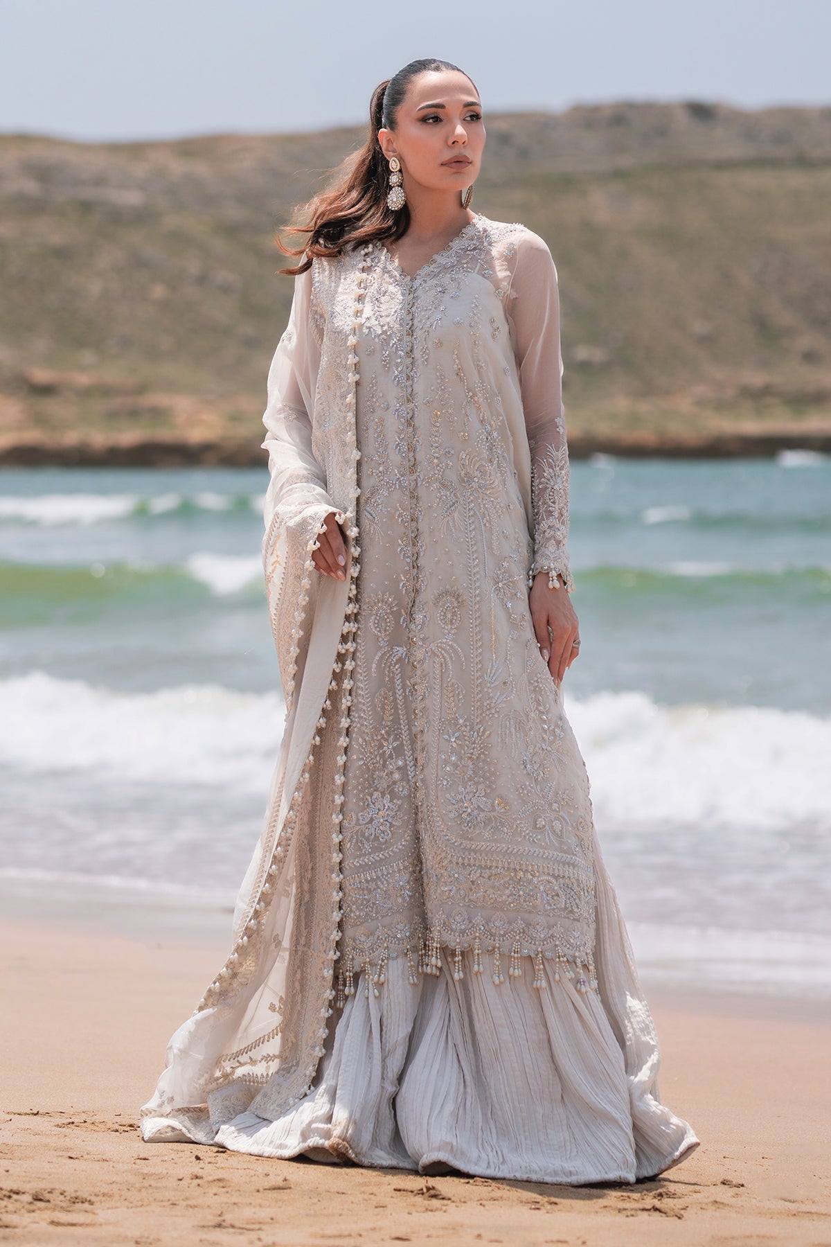 Kamari Wedding Formals by Emaan Adeel | Nova