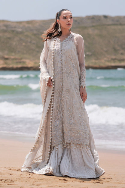 Kamari Wedding Formals by Emaan Adeel | Nova