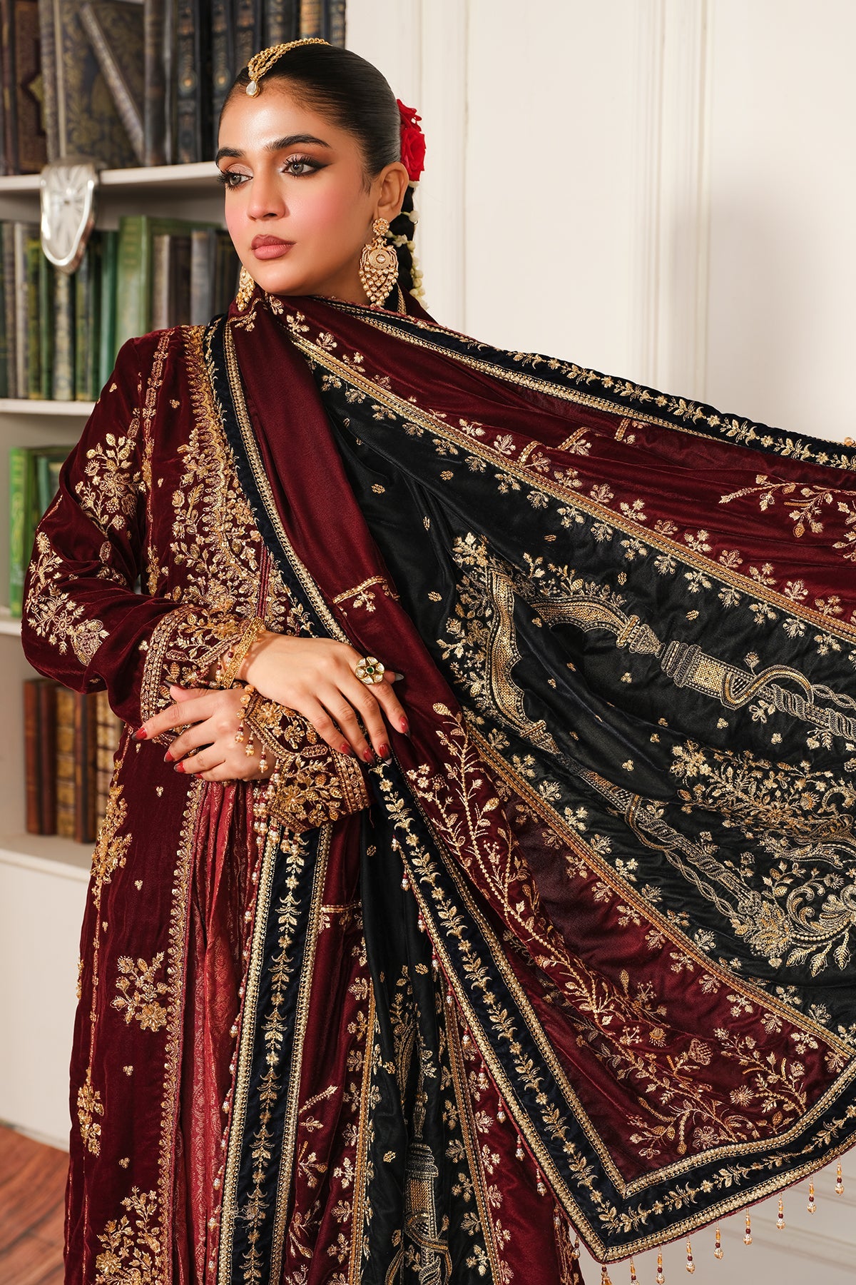 Sheen Luxury Velvet by Raeesa | Sitara
